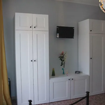 Guest house Iri's *